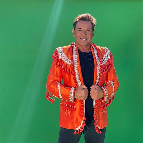 jolingy|Gerard Joling sixty years: from female idol to media personality .